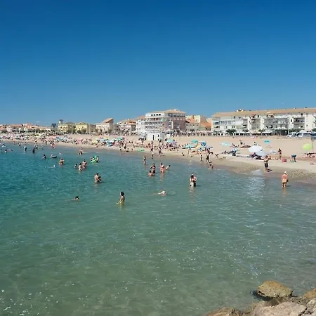 2 Chambres, Jardin & Parking A Apartman