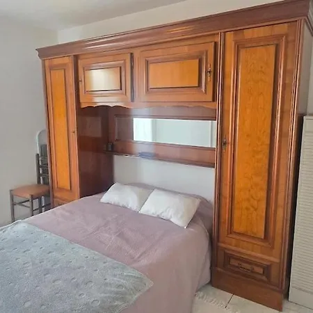 Apartment 2 Chambres, Jardin & Parking A