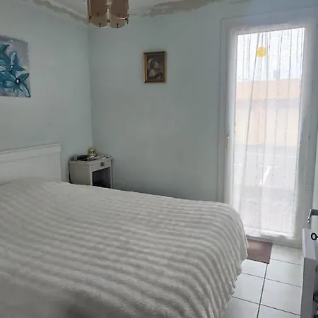 2 Chambres, Jardin & Parking A Apartment Valras-Plage